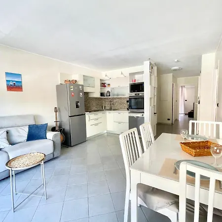 Ambassador : 3 Pieces, Parking, Climatisation Apartment *
