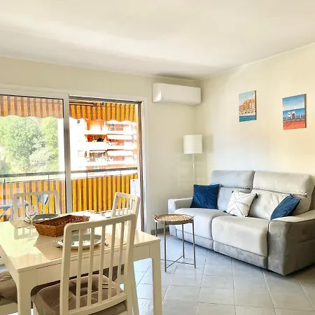 Apartment Ambassador : 3 Pieces, Parking, Climatisation